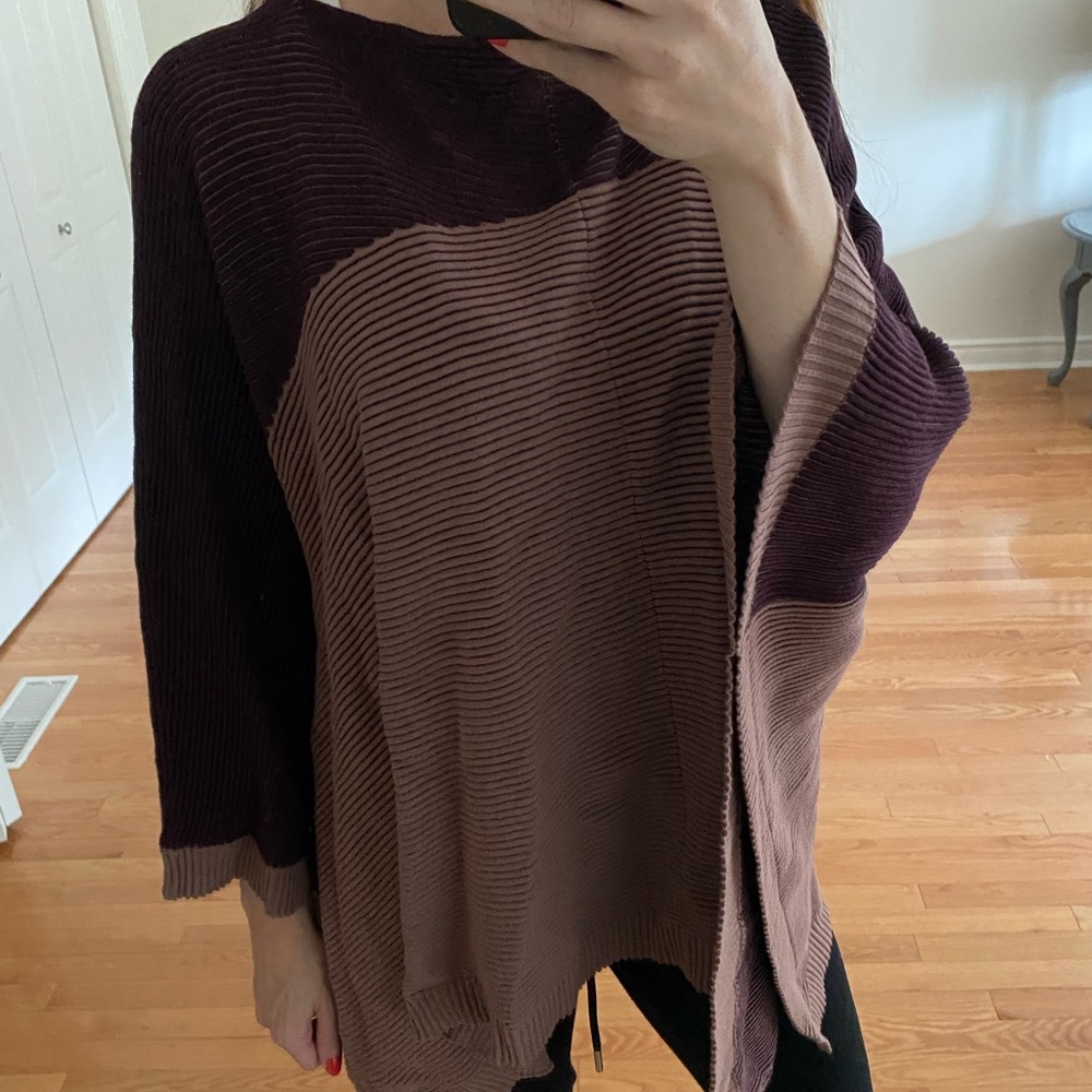 Lululemon poncho
